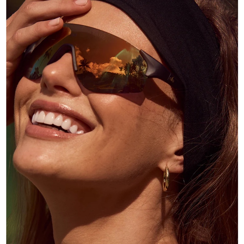 Alo Black Headbands Set (2 pack) - Picture 2 of 2